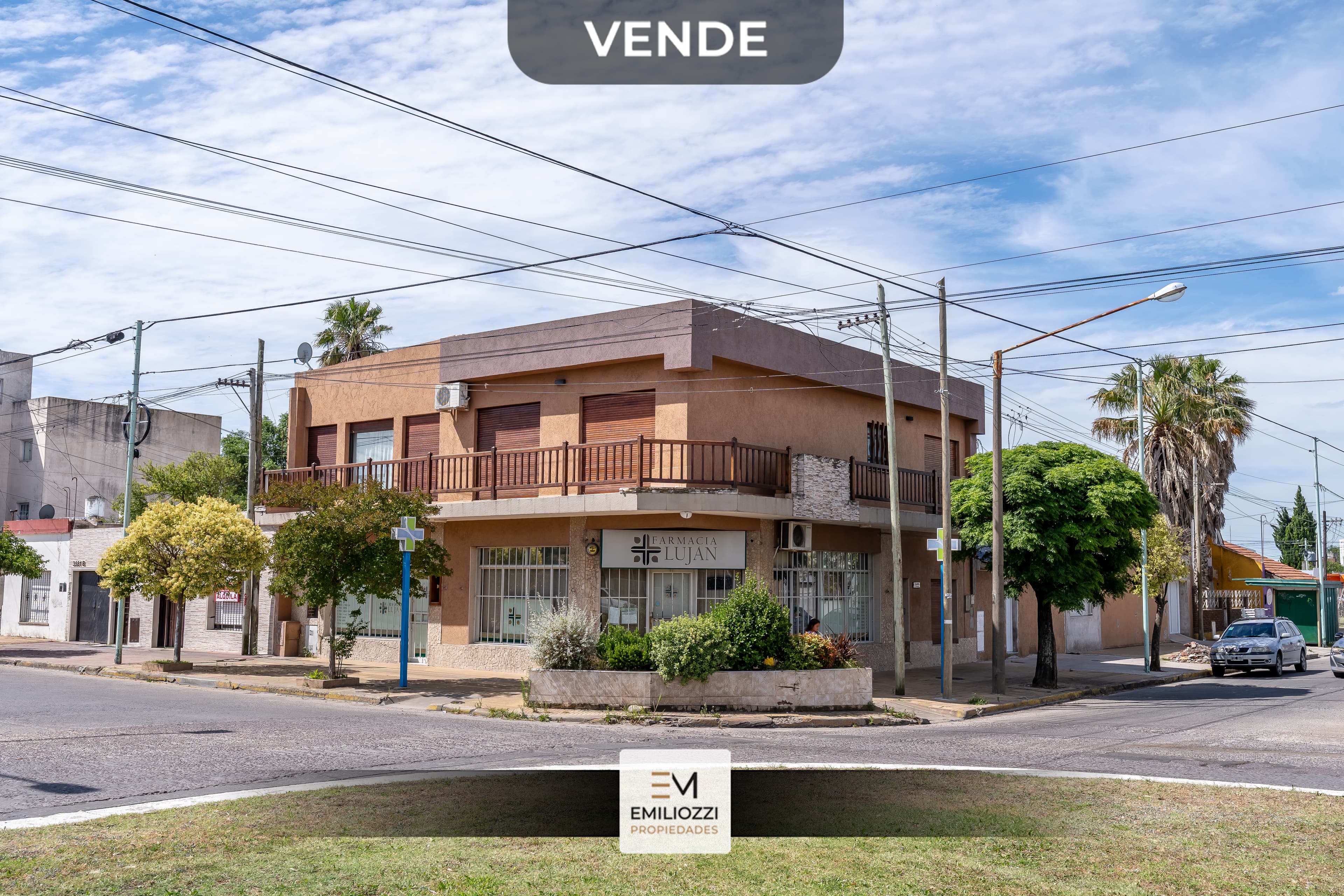 SE VENDE AMPLIO DEPARTAMENTO EN BARRIO LUJÁN 